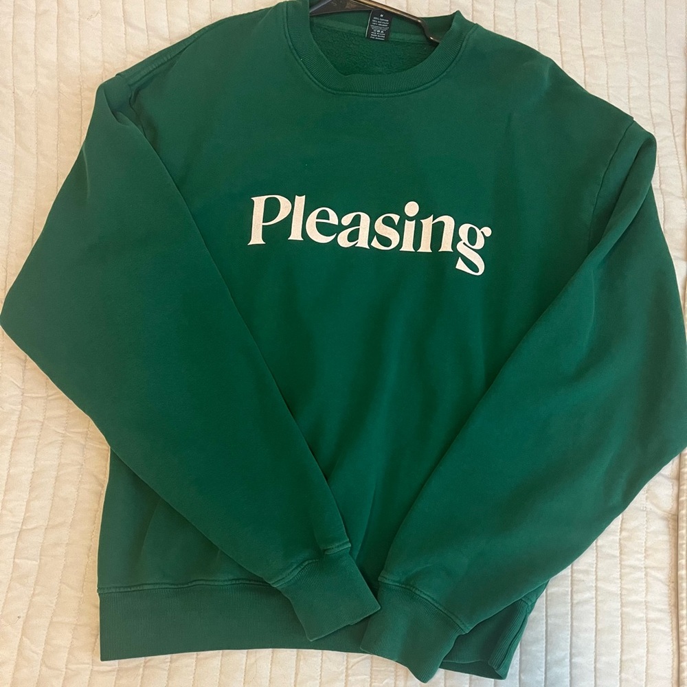 Pleasing alpine green sweater